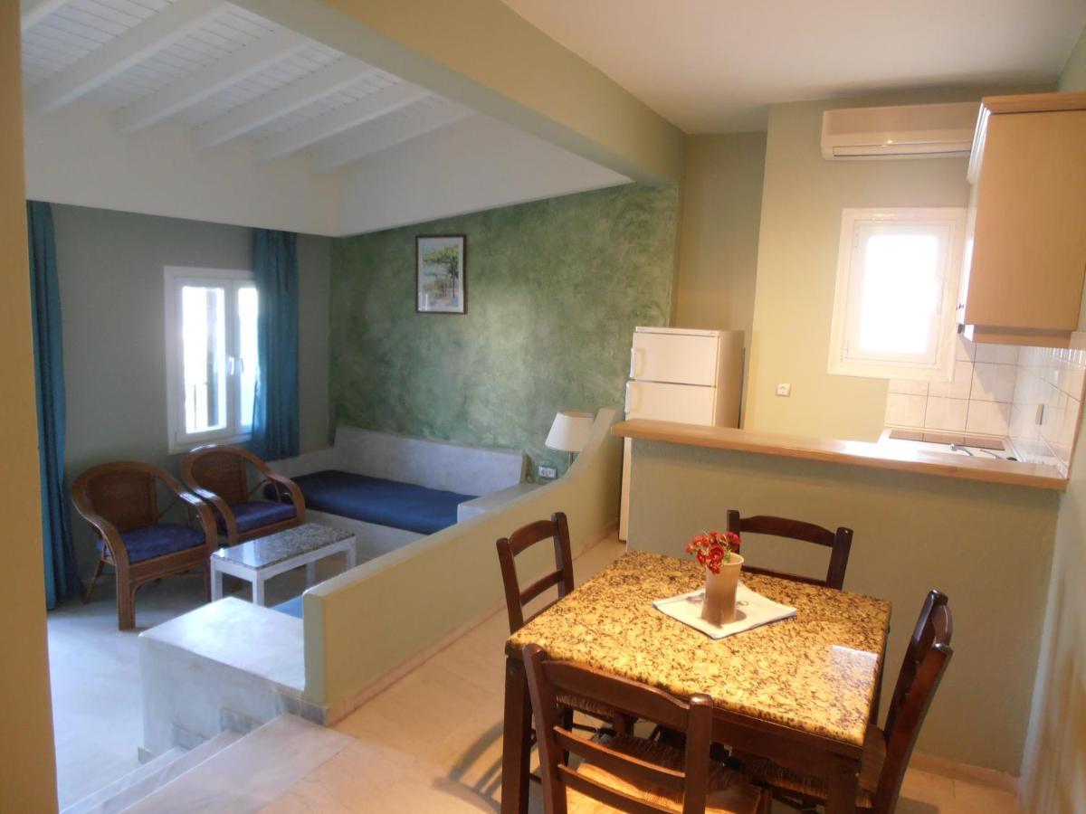 Frosini Gardens 3*