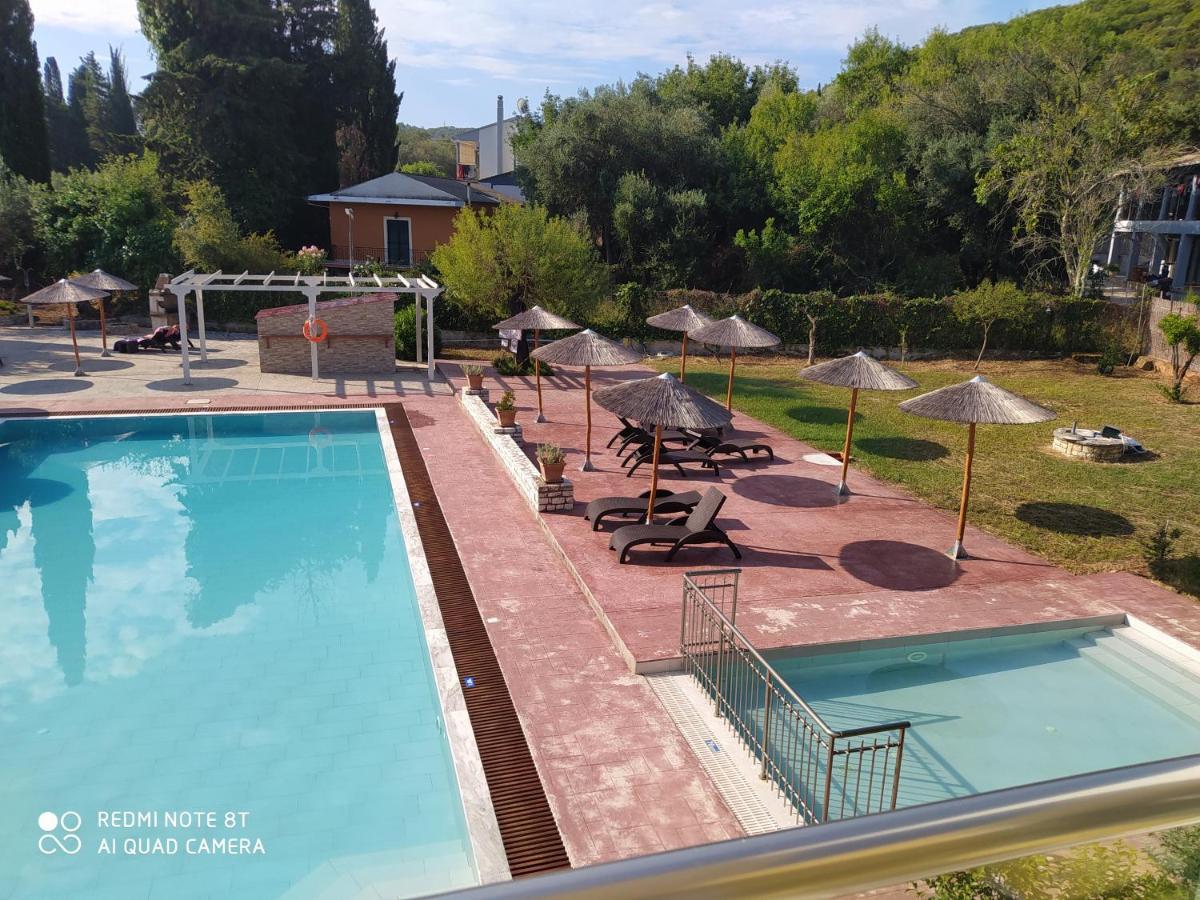 Frosini Gardens 3*